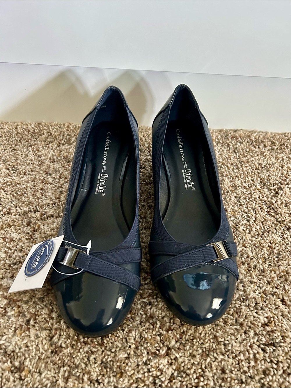 croft & barrow w/ Ortholite Navy Patent Cap-Toe Strap Wedges, Women's 7 Med